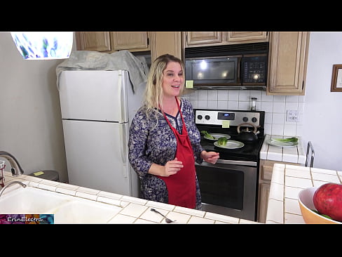 ❤️ Stepmom ga bhleoghan sa chidsin ron cheann-latha aige ❤❌  Bhidio anal  leinn