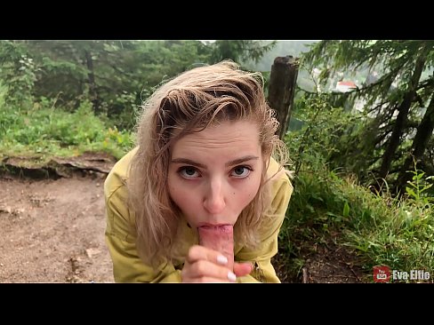 ❤️ Nighean a’ slugadh cum às deidh blowjob poblach - Eva Elfi ❤❌ Bhidio anal leinn